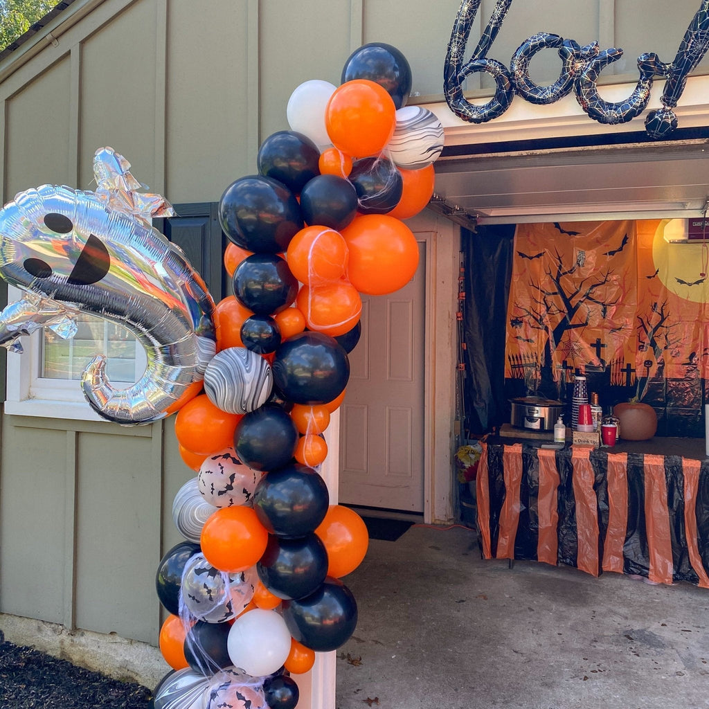 Black & Orange Halloween Balloon Garland Kit – Ghosts & Bats