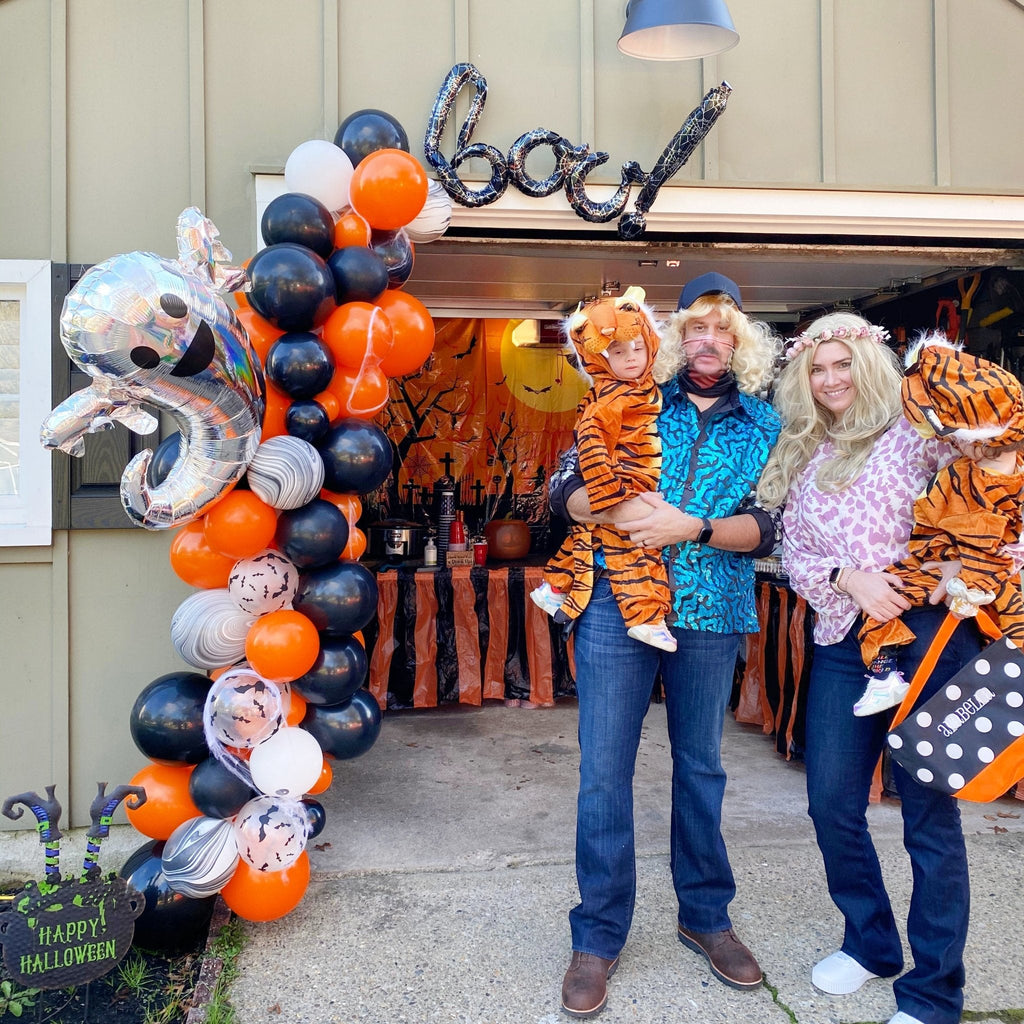 Black & Orange Halloween Balloon Garland Kit – Ghosts & Bats